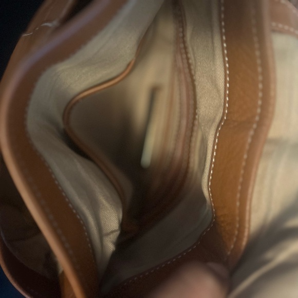 Genuine leather crossbody purse….Liz Claiborne by New York - Picture 13 of 15